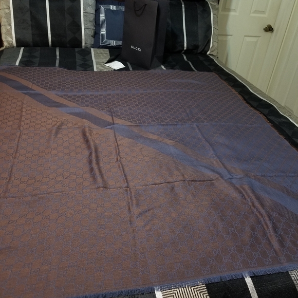 GUCCI scarf /shawl GG Guccissima - Picture 6 of 7
